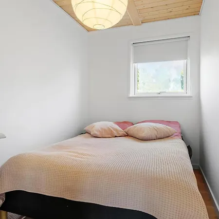 3 Bedroom Stunning In Сasa de vacaciones Karrebæksminde