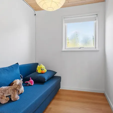 Сasa de vacaciones 3 Bedroom Stunning In Karrebæksminde